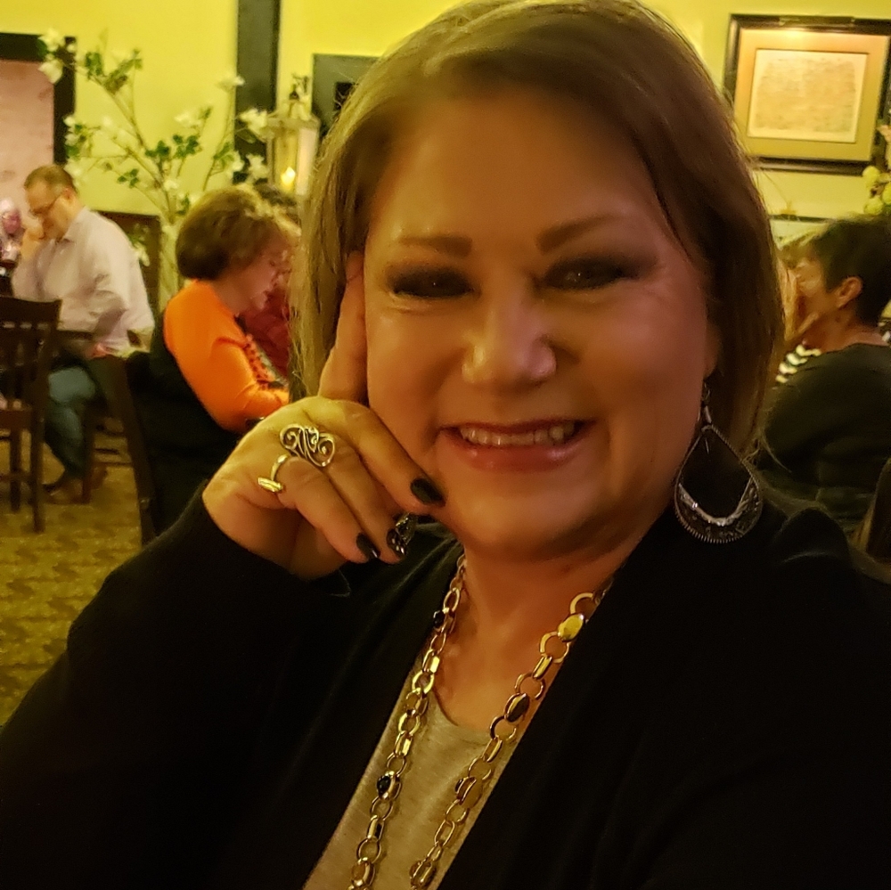 Meet your Posher, Yvonne